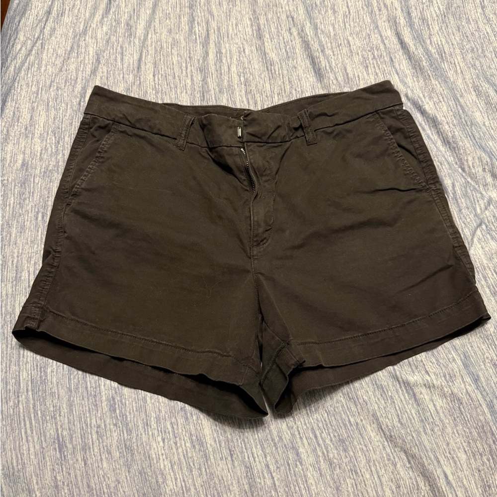 Quince Organic Stretch Cotton Chino Women's Shorts in Black
